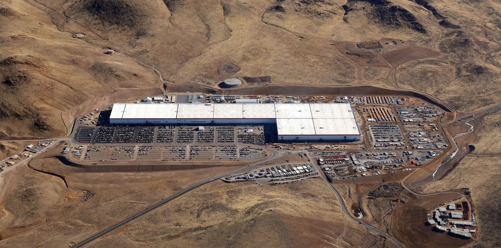 India readies plan for $4 billion Tesla-scale battery storage plants